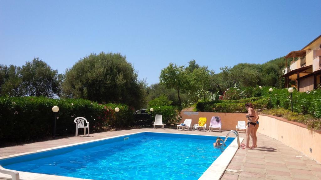 A.I.R. Badesi Borgo Di Mare Exterior foto